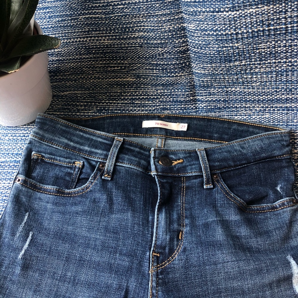 LEVI'S 711 Skinny Jeans Little Secret 27W x 32L